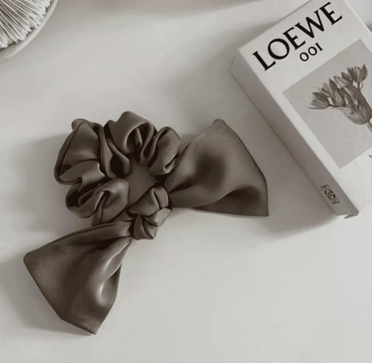 Black bow headpiece, satin large intestine ring, hair band at the back of the head, high-elasticity hair tie, ribbon hair accessory, female summer pic 14