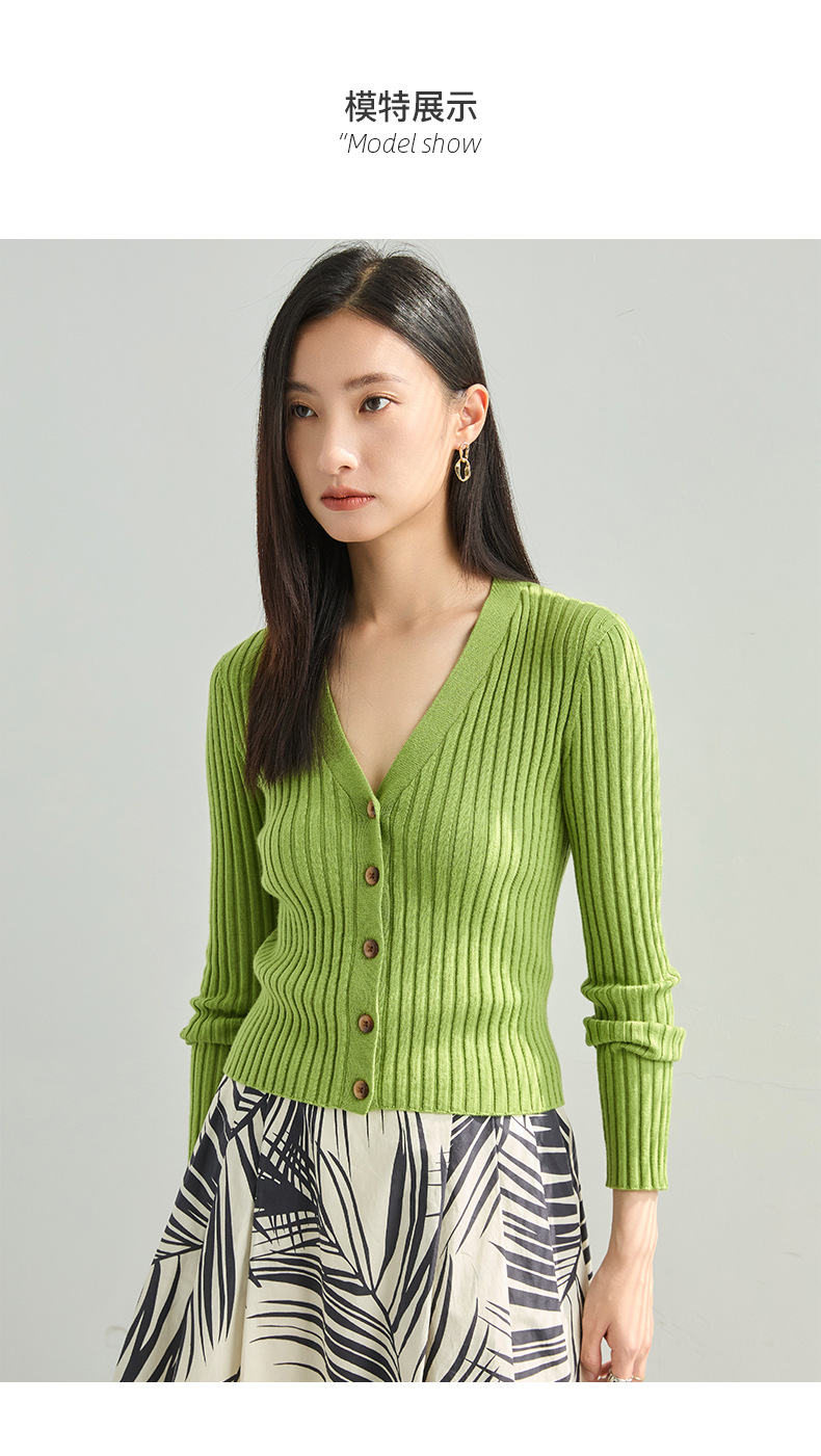 2024 Early Spring new collection: 15-stitch seamless texture all-wool knitted sweater, slim V-neck, soft and smooth, zero pressure thin cardigan pic 11