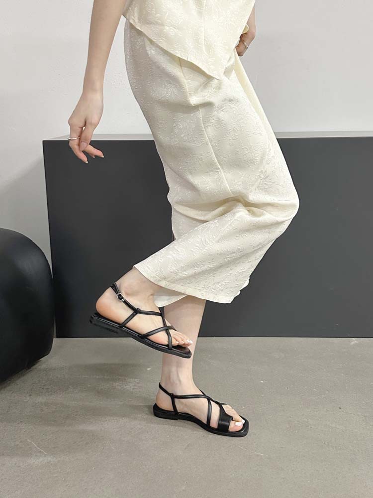 法拉娇贝2024夏季新款罗马风平底凉鞋套趾交叉带小众设计气质女鞋详情24