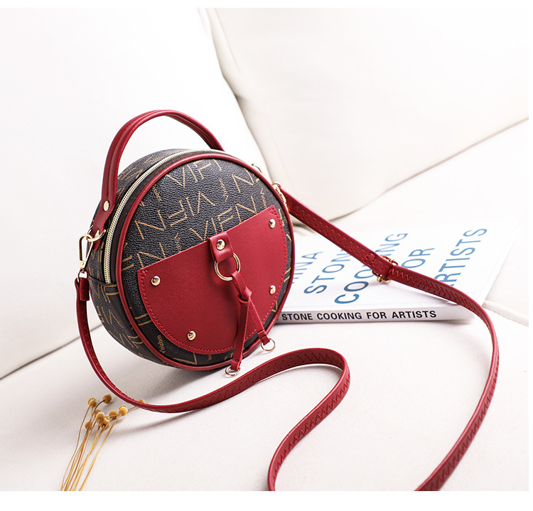 The 2021 new letter-printed double-layer single-shoulder small round bag for women is a fashionable and casual mobile phone bag with an upgraded version pic 23
