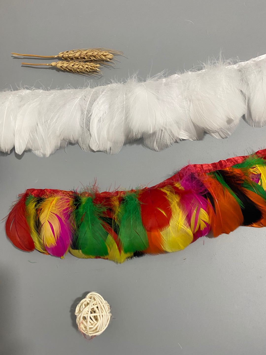 In stock, there are feathered fabric with white goose feathers, feathered edge lampshades, chandelier strips, light strips, decorative clothing accessories pic 19
