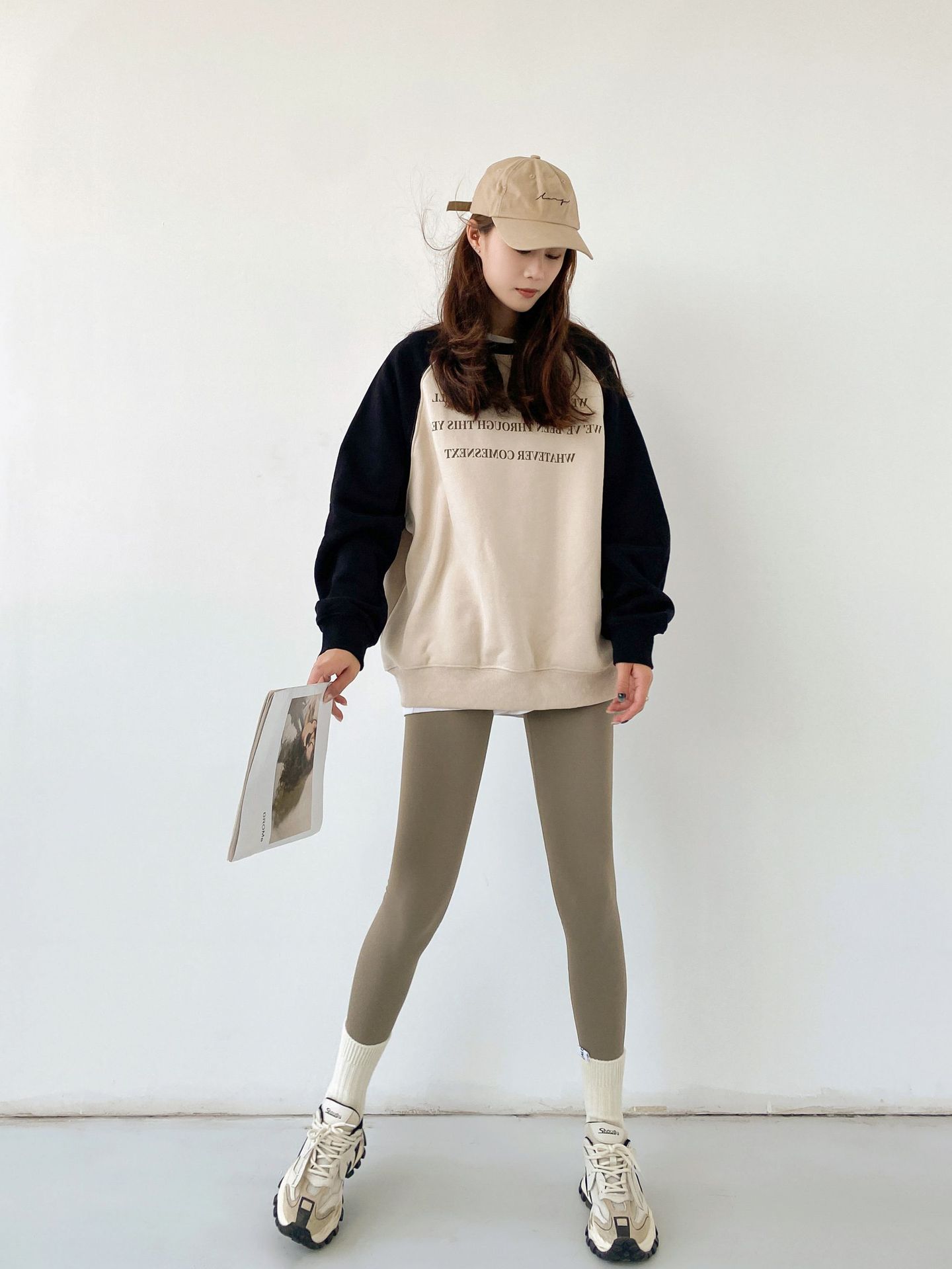 Wholesale of 2023 Spring and autumn tight-fitting high-waisted leggings, water-sparkling Barbie pants, a must-have for lifting buttocks, 9-inch pants, a one-piece replacement for women pic 69