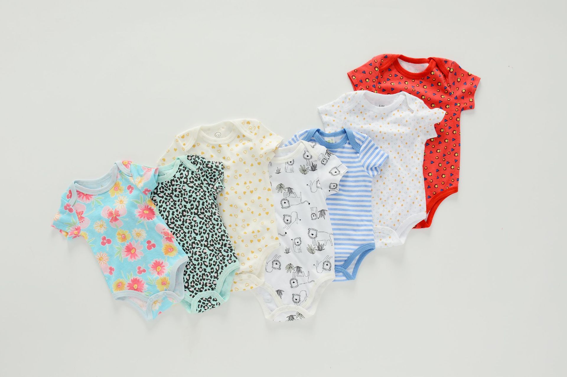 Summer 2021 new long-sleeved and short-sleeved crawling suits for infants and children aged 0-1, cartoon crawling suits, foreign trade miscellaneous styles, long-sleeved and short-sleeved crawling suits pic 2