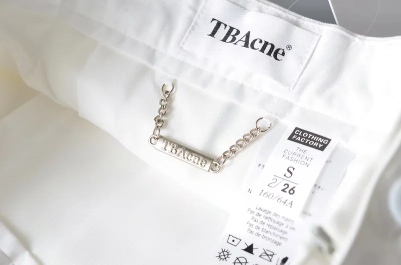 The new TB college style four-bar high-waisted pleated skirt in the summer of 2019 in Europe and America is A bestseller. The A-line skirt is short in the front and long in the back to prevent exposure pic 46