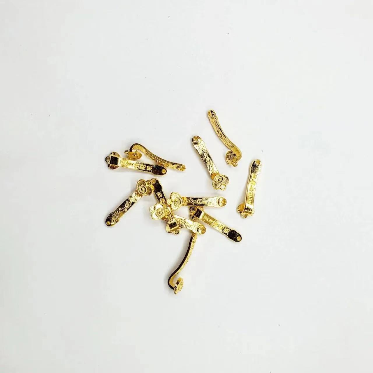 Golden alloy small ruyi pendant accessories and feng shui items pic 6