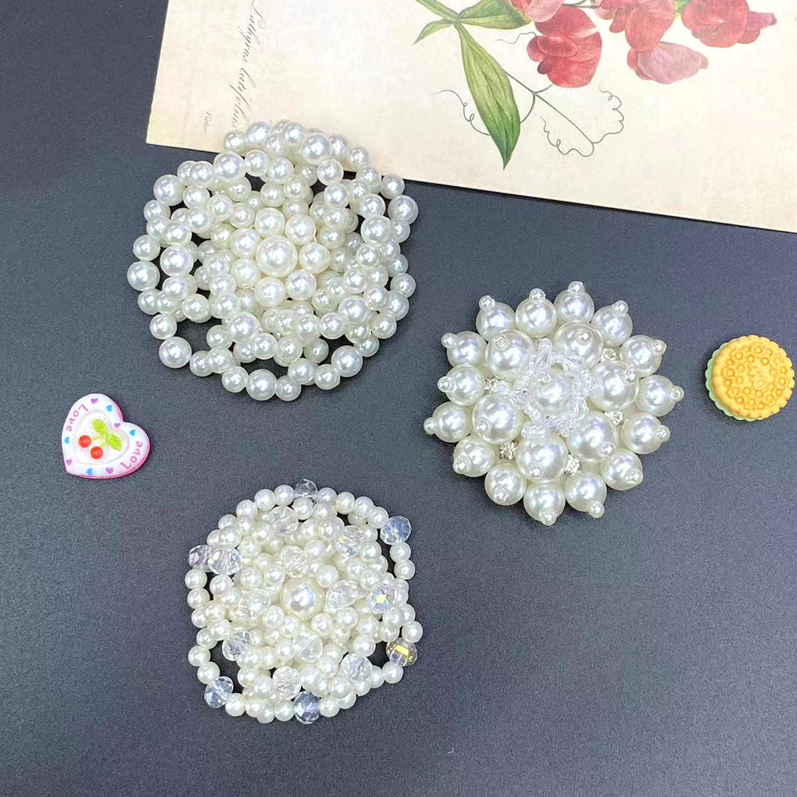 Línea europea y americana rosa forma de flor accesorios accesorios accesorios de pelo hechos a mano con cuentas zapatos y sombreros accesorios de ropa venta directa de fábrica al por mayor pic 5