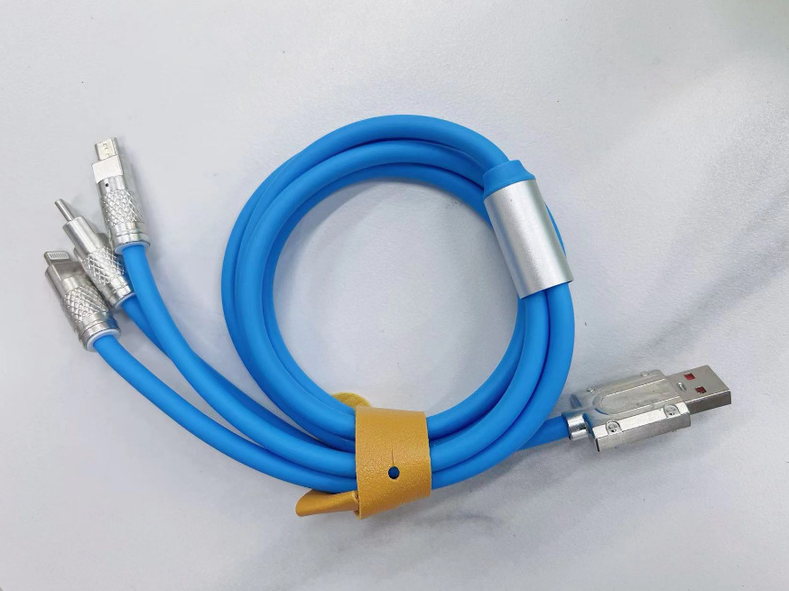 厂家批发一拖三机客数据线充电线三合一type-c120W超级快充数据线详情3