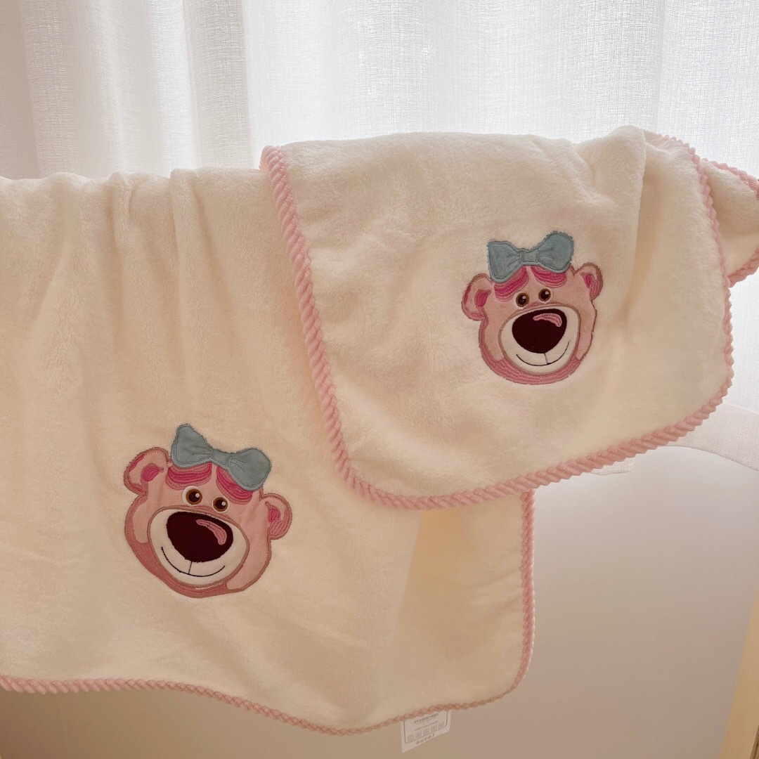 New Strawberry Bear bath towel two-piece set, absorbent towel bath towel set, cartoon bath coral fleece wholesale and consignment pic 13