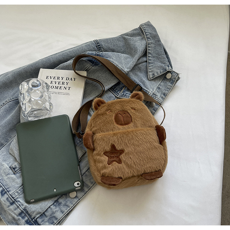 卡通玩偶稀奇古怪奇怪可爱包包女生2024新款棕色小熊毛绒包斜挎包详情11