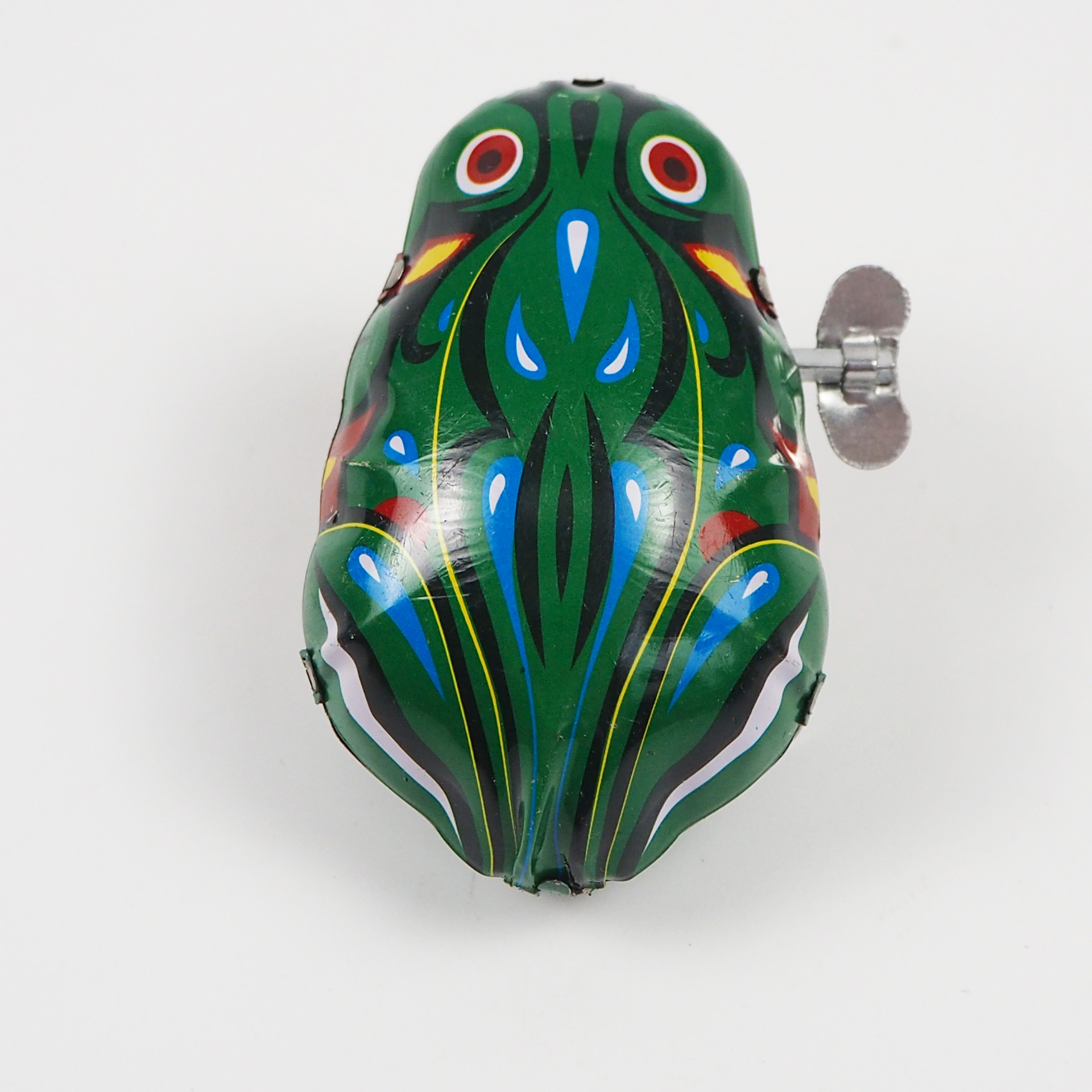 Winding up a tin frog with a sharp fart, a classic and nostalgic toy, a baby wind-up toy, a classic and best-selling toy for the 80s generation pic 3