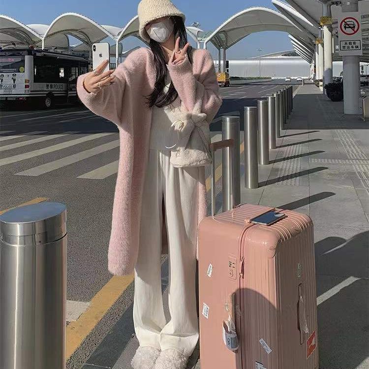 2023 Spring and Autumn laid-back and loose, knee-length, thickened, pure imitation mink fleece knitted sweater cardigan for women pic 50