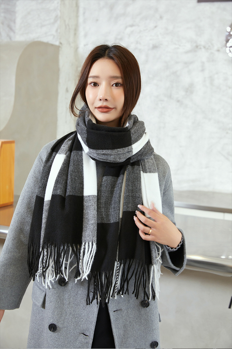 2022 New checkered scarf for women, a sweet and versatile Japanese and Korean style warm scarf, a fashionable shawl, and a faux cashmere scarf for women pic 20