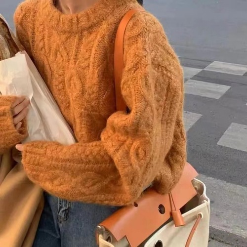 This autumn and winter round-neck leather label candy-colored pullover sweater is a unique Korean style for women, paired with a loose and slimming knitted top pic 15