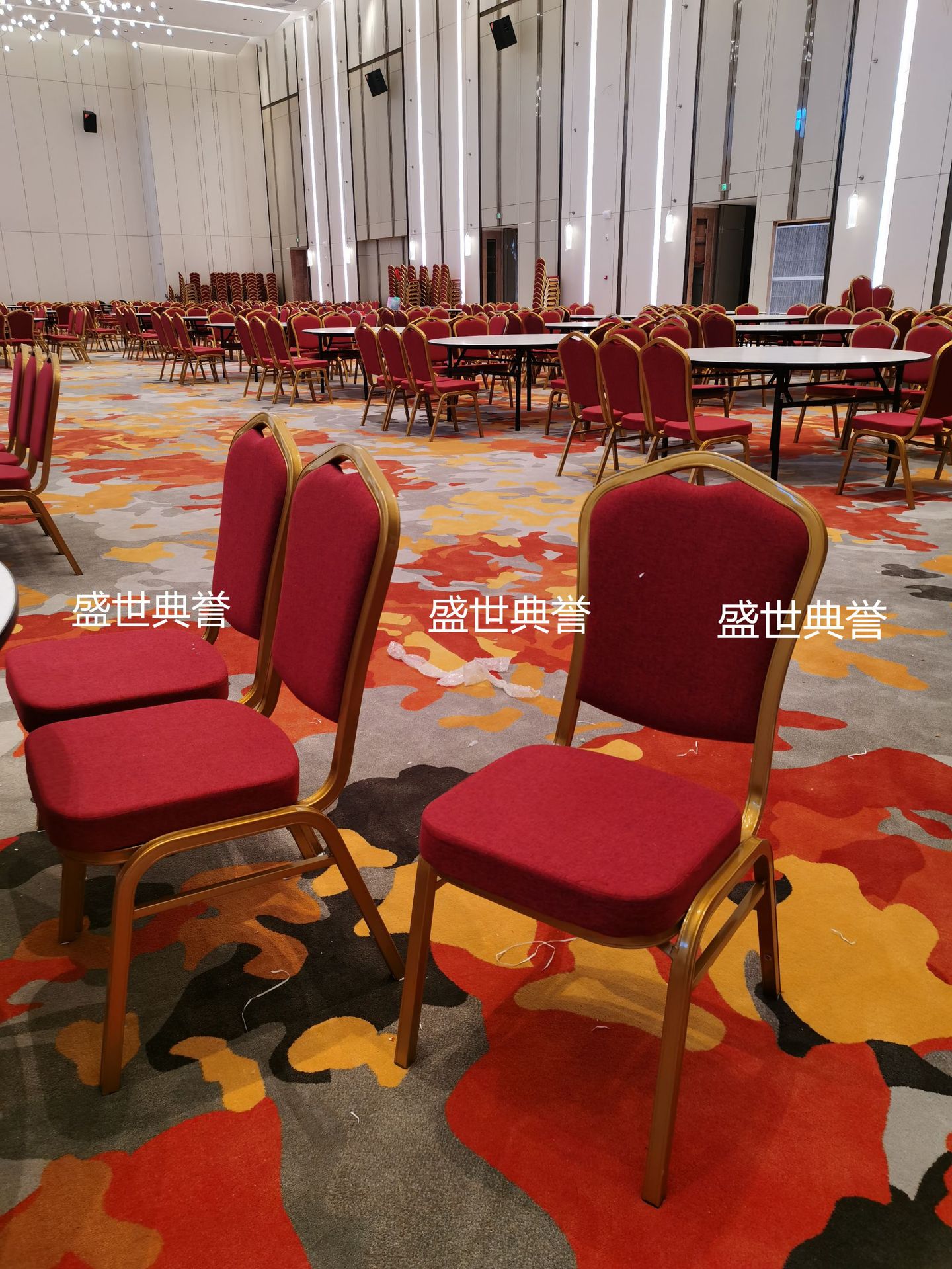 随州五星级酒店铝合金宴会椅子会议中心折叠椅饭店宴会厅餐桌椅详情2