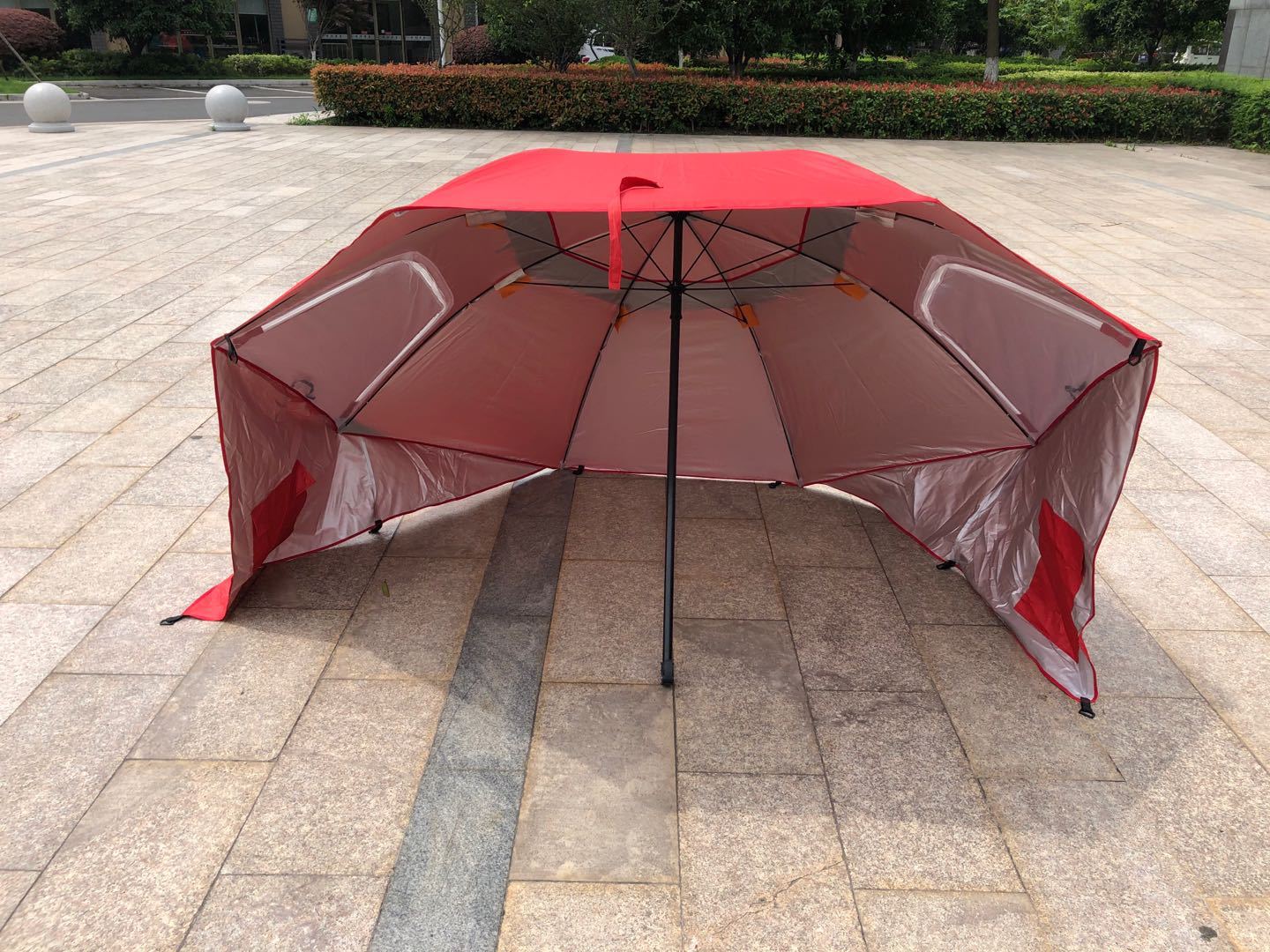 15672957963_1967754175