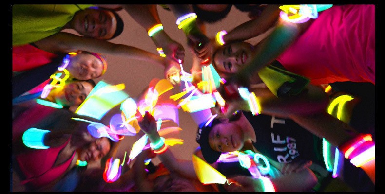 荧光棒发光手环演唱会应援棒地推扫码小礼品夜市摆摊玩具地摊批货详情8