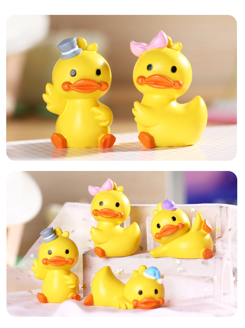 Little yellow duck figurine pic 12