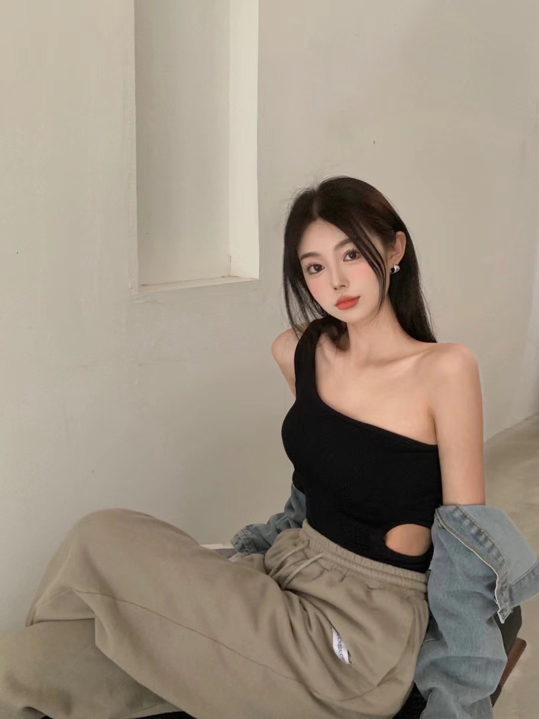 2021新款性感辣妹无痕斜肩抹胸一体固定杯百搭打底外穿裹胸美背女详情17