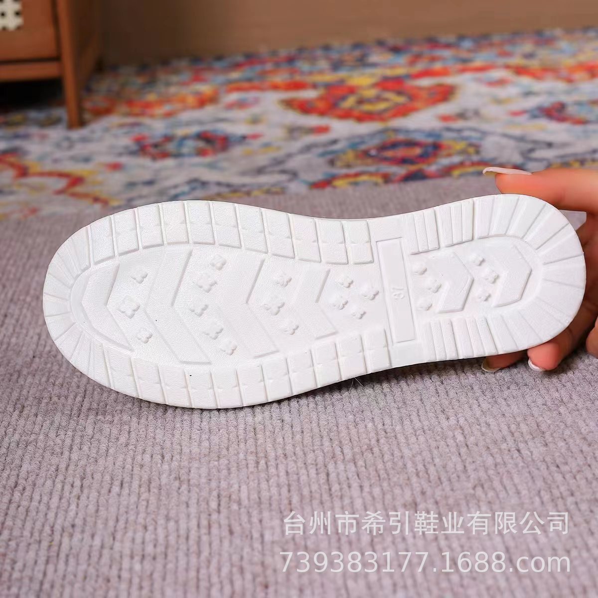 大码女鞋透气休闲外贸鞋女式飞织运动鞋学生系带跑步鞋秋冬季女鞋详情7