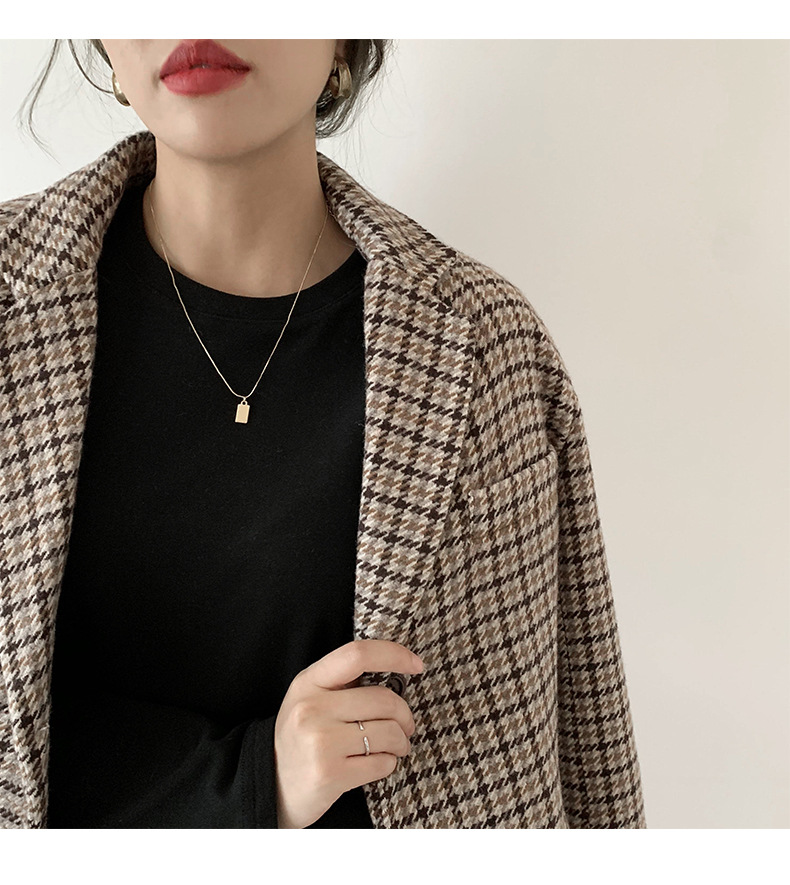 A German velvet semi-high-neck white base layer for women, paired with a stylish, thickened, brushed, and form-fitting mid-neck base layer for autumn and winter pic 28