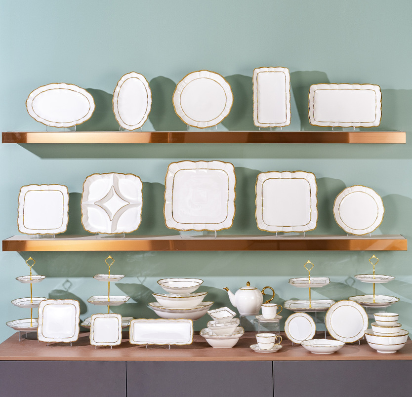 Wholesale of light luxury ceramic tableware sets, high-end gold-plated plates with gold edges pic 18