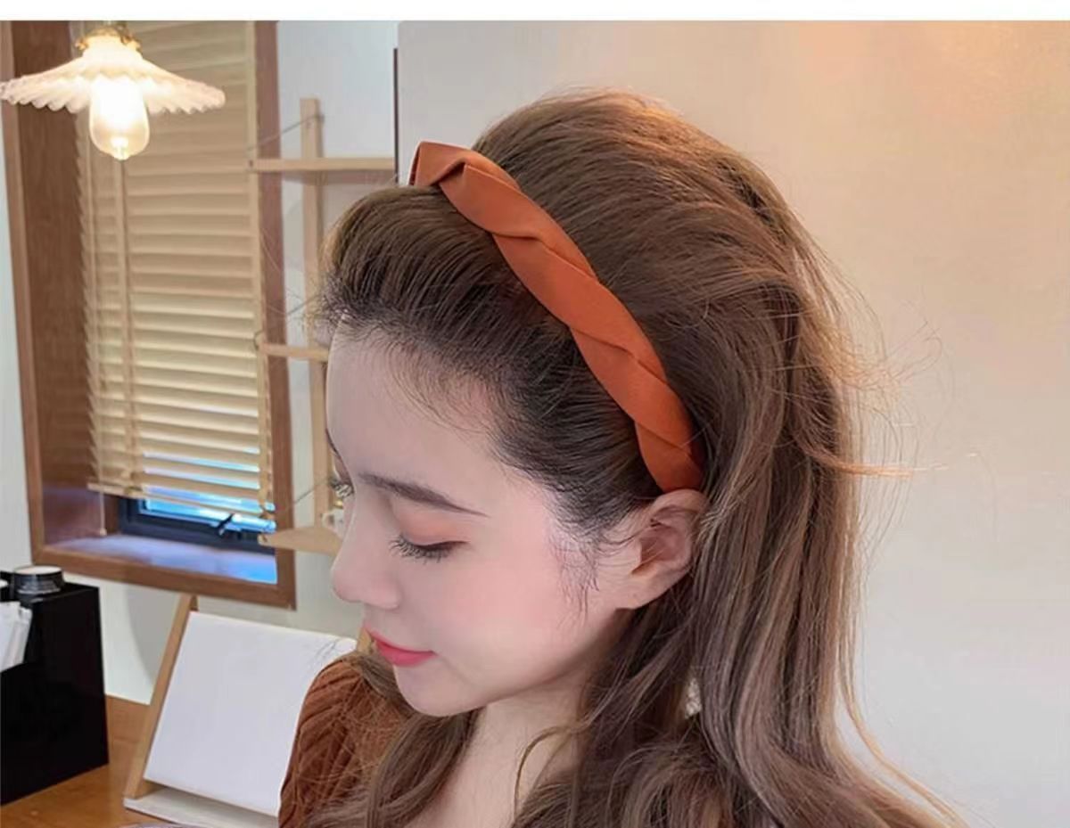 The new fabric color-blocking headband with teeth for washing the face and hair clip is a versatile and high-end accessory for going out pic 8