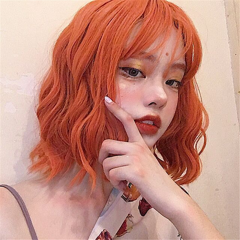 Factory wholesale of orange air bangs wigs, short curly hair for women, makeup and synthetic fiber wigs for Internet celebrities and live-streamers pic 2
