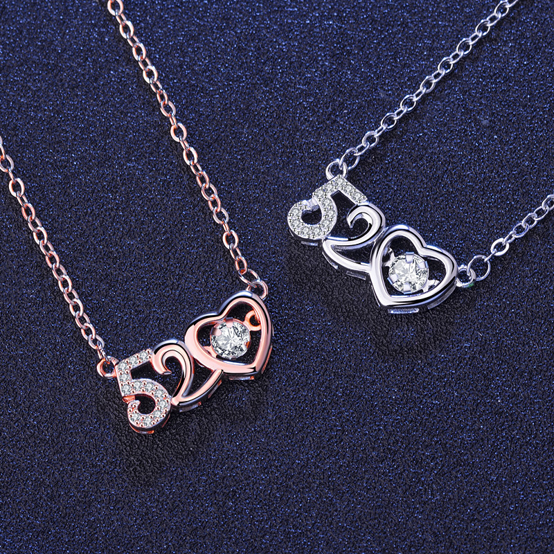 A high-quality imitation D-color moissanite four-leaf clover female pendant with eight hearts and eight arrows from a live-streaming product by a popular influencer on Kuaishou and Douyin pic 1
