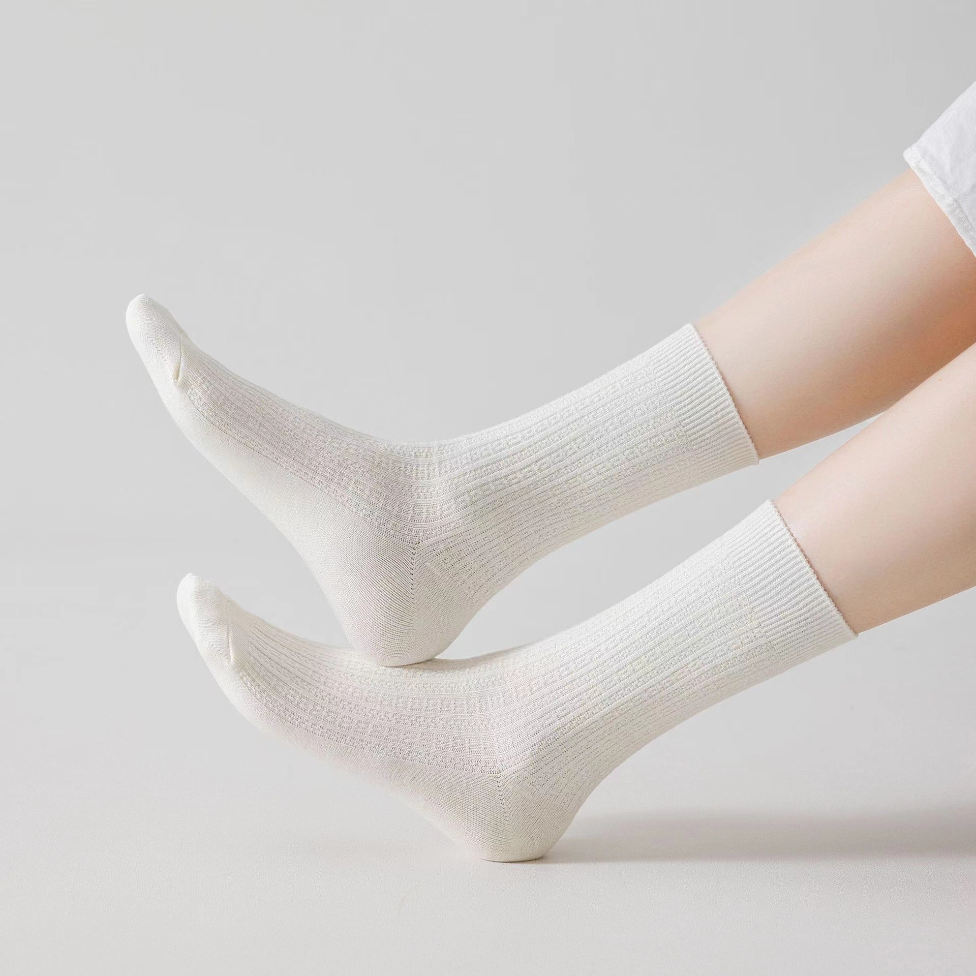 袜子女春夏季奶白色菱格麻花中筒袜日系学院风白色jk袜韩版堆堆袜详情5