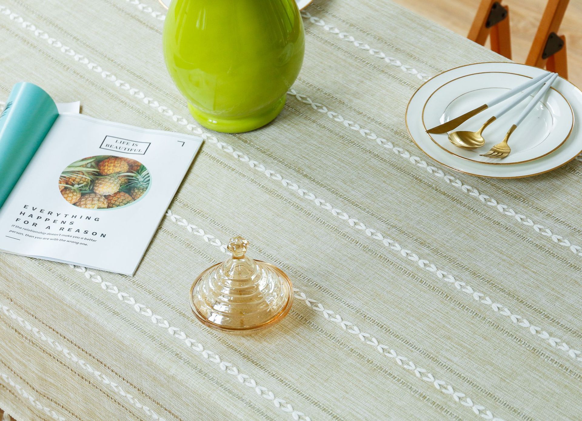 Cross-border retro country tablecloth, green hollowed-out decoration, cotton and linen tablecloth, embroidered decoration, party restaurant picnic mat pic 19