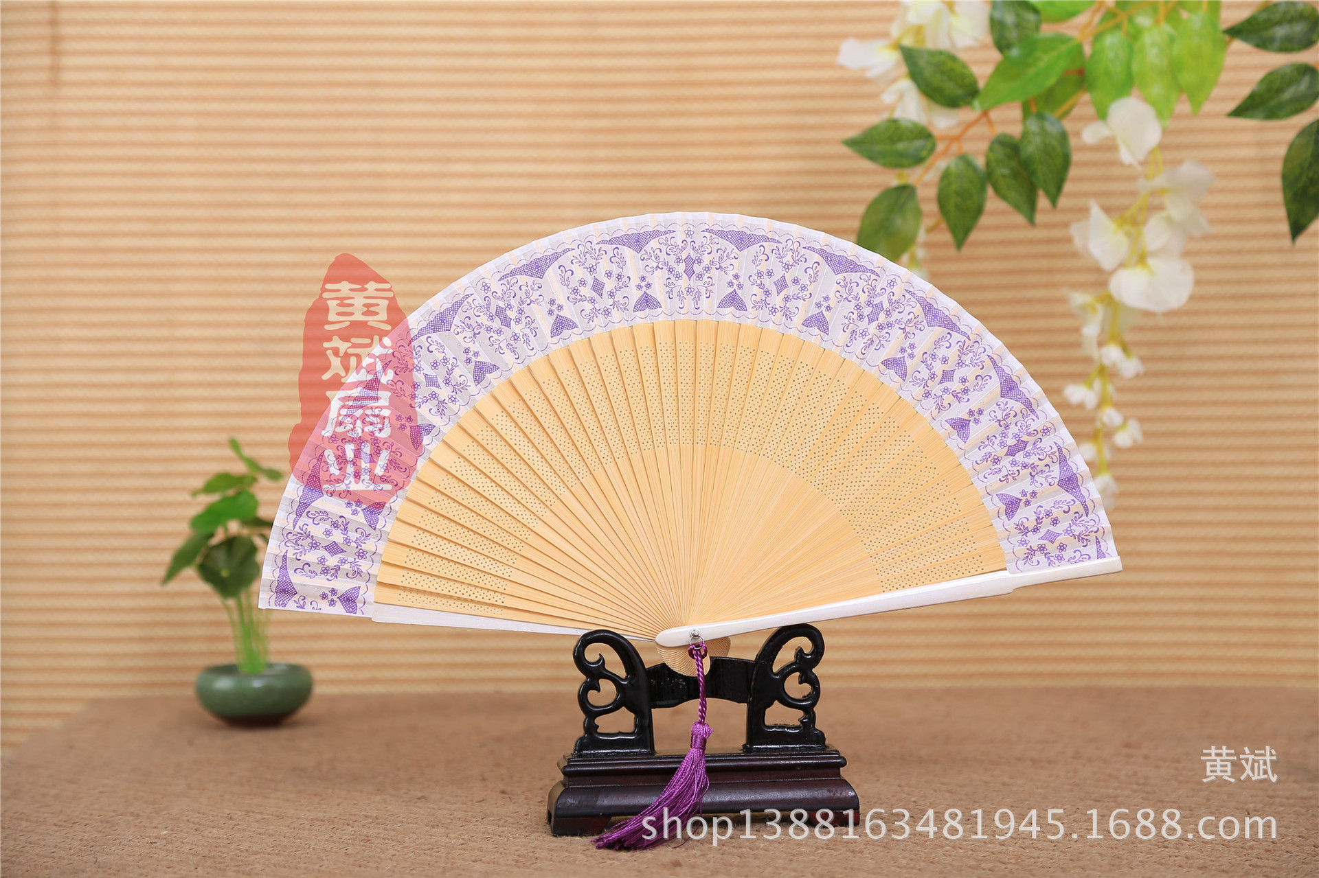 42方中国风烤漆边青花瓷扇*竹扇*工艺礼品日用*厂家直销*高档女扇详情7