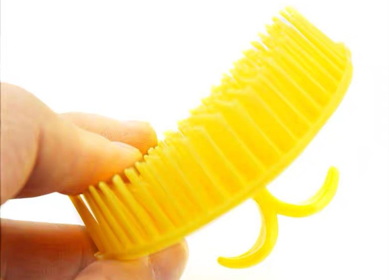 Al por mayor creativo nuevo cepillo de lavado de cabello masaje cepillo de cuero cabelludo conjunto de dedos cepillo de lavado antideslizante al por mayor one dollar pic 5