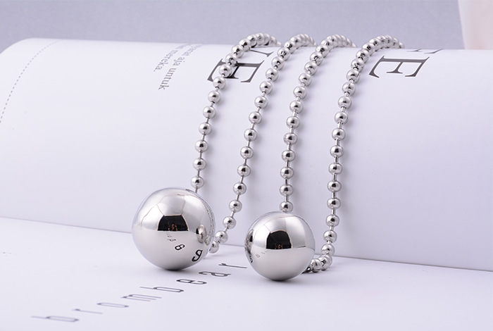 Simple Korean-style titanium steel round bead sweater chain, rose gold round ball long necklace, T-shirt chain accessory pic 3