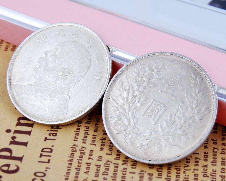 Factory direct sales and low-price wholesale of Yuan Shikai silver dollars. Silver-plated silver dollars with iron cores can be blown as commemorative coins pic 5