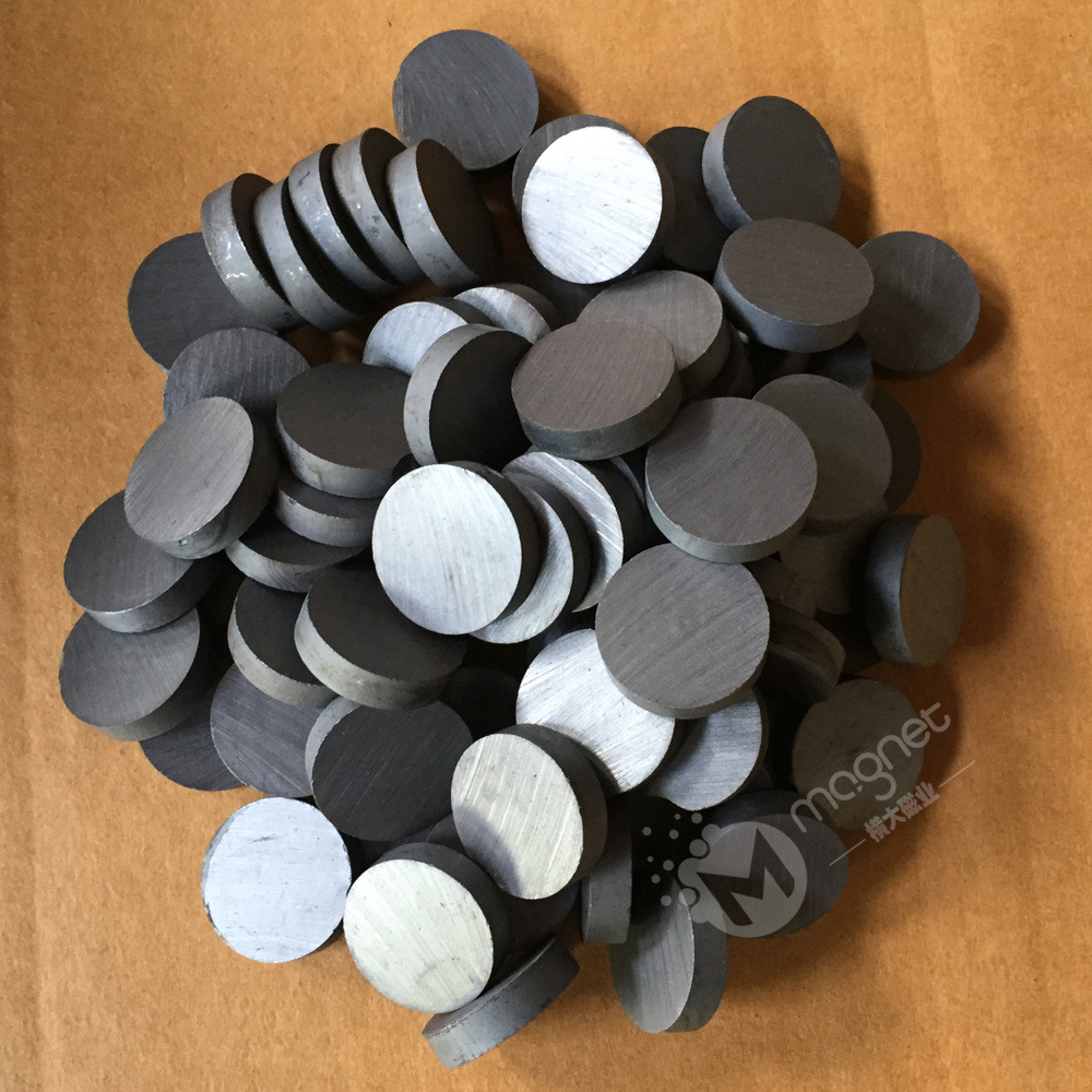 D45*3 manufacturer wholesale special-shaped black round magnet ferrite magnetic material round magnet manufacturer pic 16