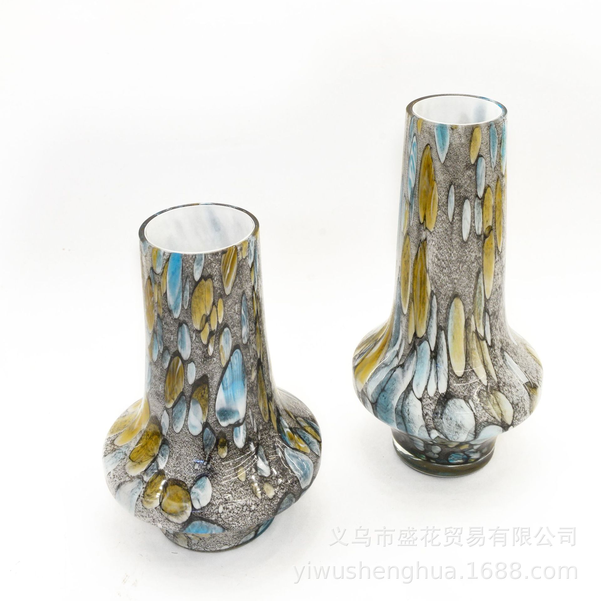 现代简约彩绘中古风玻璃花瓶摆件家居样板房会台面软装设计工艺品现代简约彩绘中古风玻璃花瓶摆件家居样板房会台面软装设计工艺品详情4