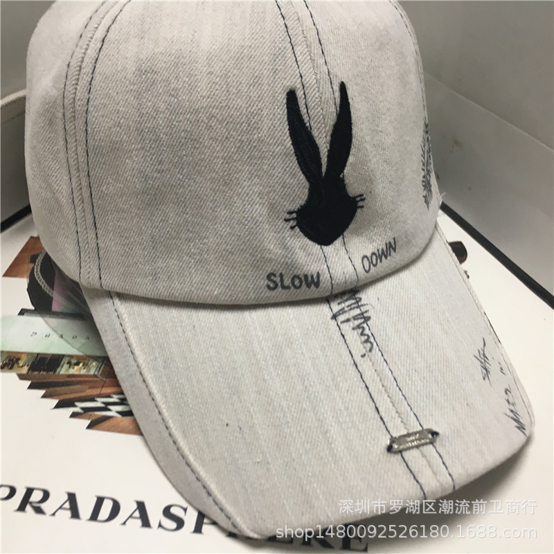 The 2022 Korean version of the spring, summer, autumn and winter all-season sunshade baseball cap with rabbit letters is suitable for both men and women pic 4