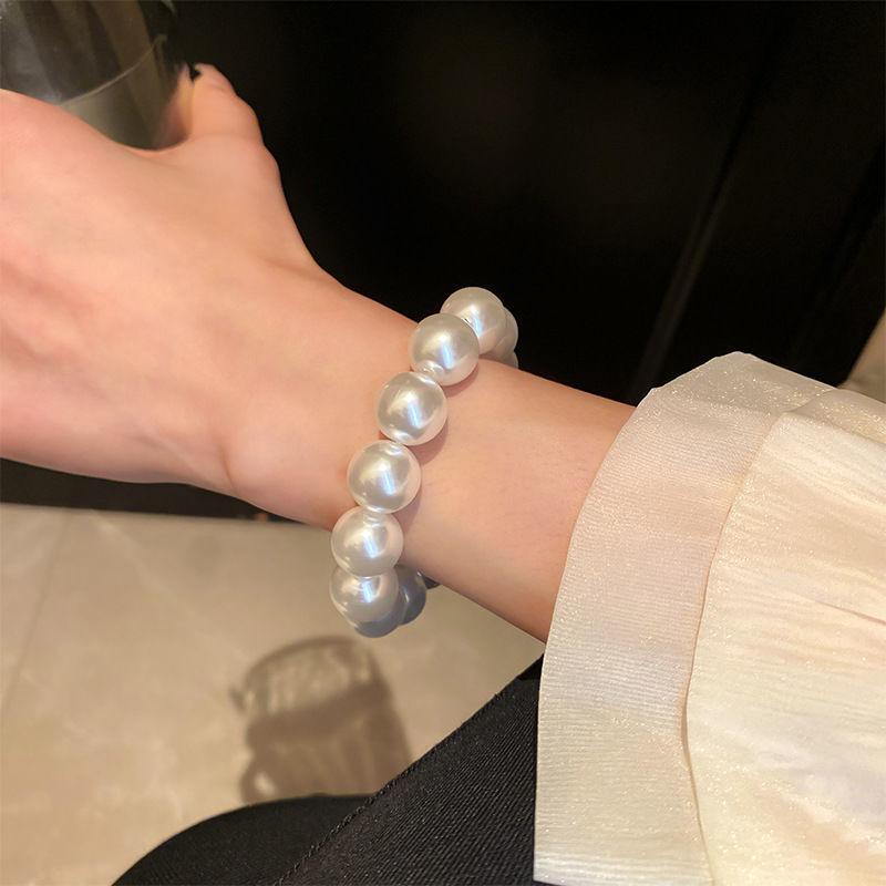 French retro and simple pearl elastic bracelet, French light luxury fashionable wristband, popular daily versatile and elegant jewelry pic 24