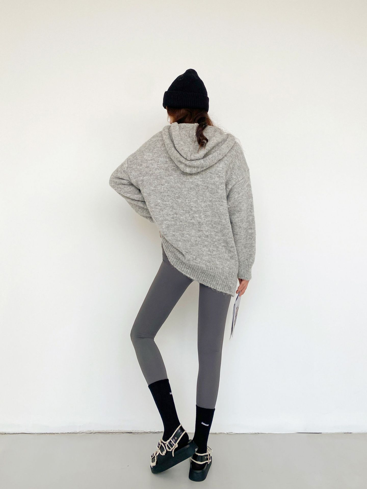 Wholesale of 2023 Spring and autumn tight-fitting high-waisted leggings, water-sparkling Barbie pants, a must-have for lifting buttocks, 9-inch pants, a one-piece replacement for women pic 15