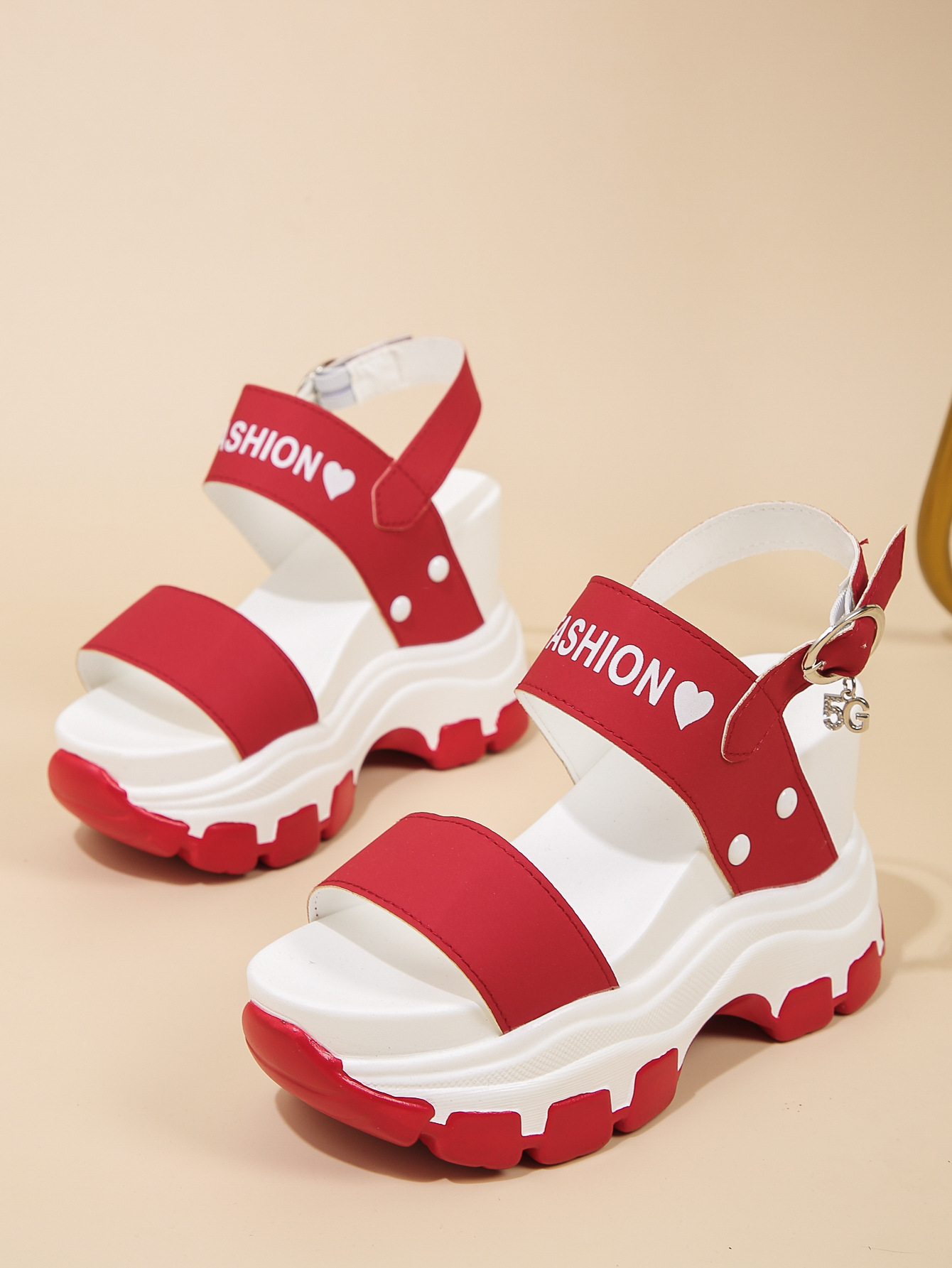 2024春夏新款外贸大码厚底坡跟女士休闲凉鞋temu纯色简约厚底松糕详情7