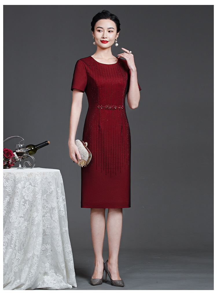 Venta directa de fábrica 2023 otoño invierno nuevo estilo manga larga con peluche temperamento modesto vestido de mamá de mediana edad y edad vestido de tamaño grande pic 12