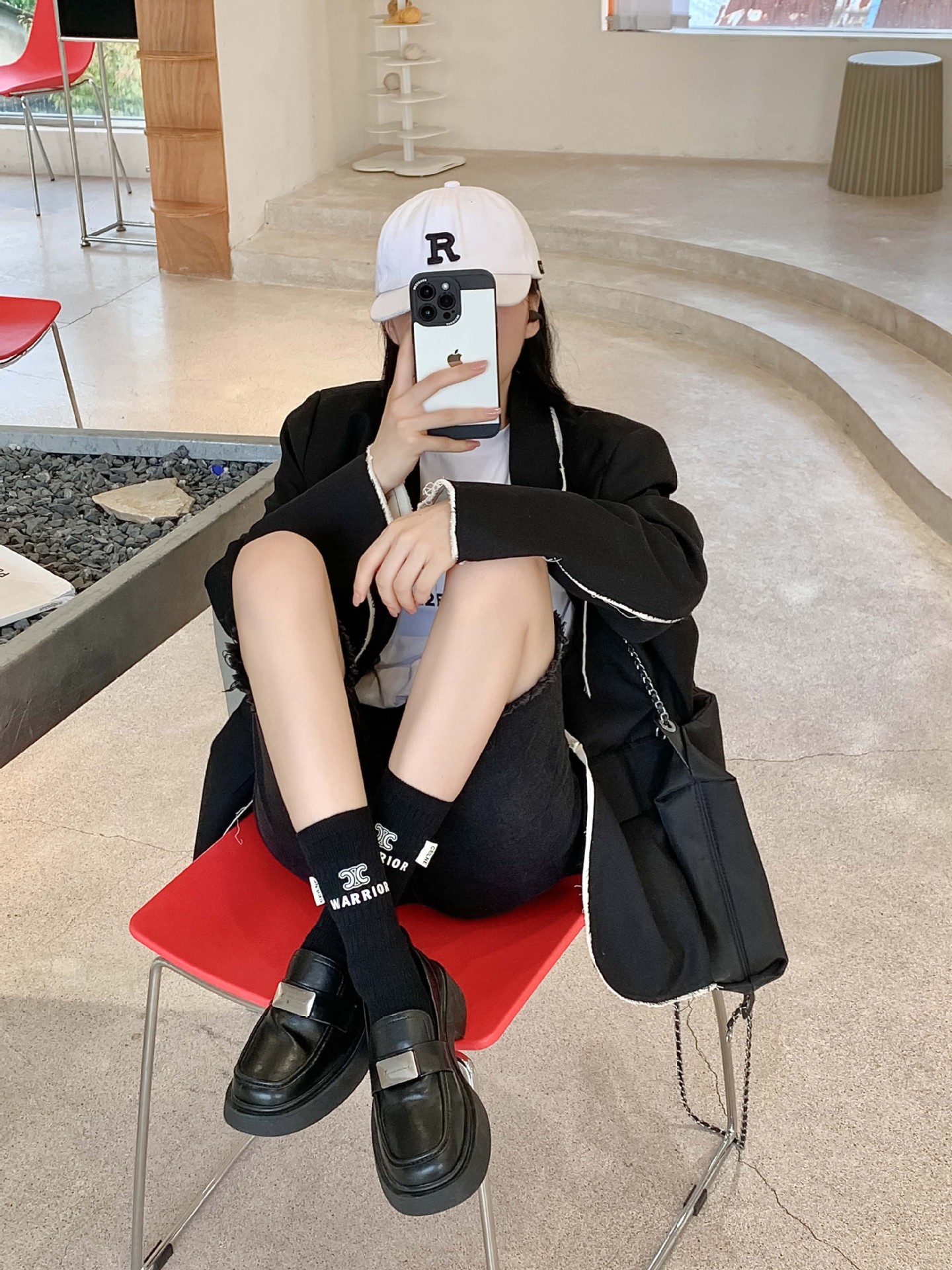 2023袜子女早秋字母欧货中筒袜ins棉质个性洋气百搭外穿网红潮袜详情8