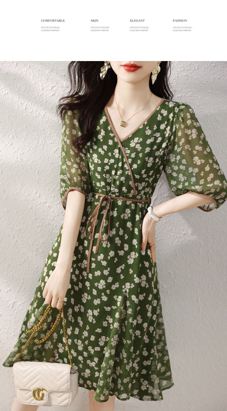 Elegant floral print dress 2024 Summer new style dress with a figure-hugging and patchwork design for a younger petite V-neck pic 14