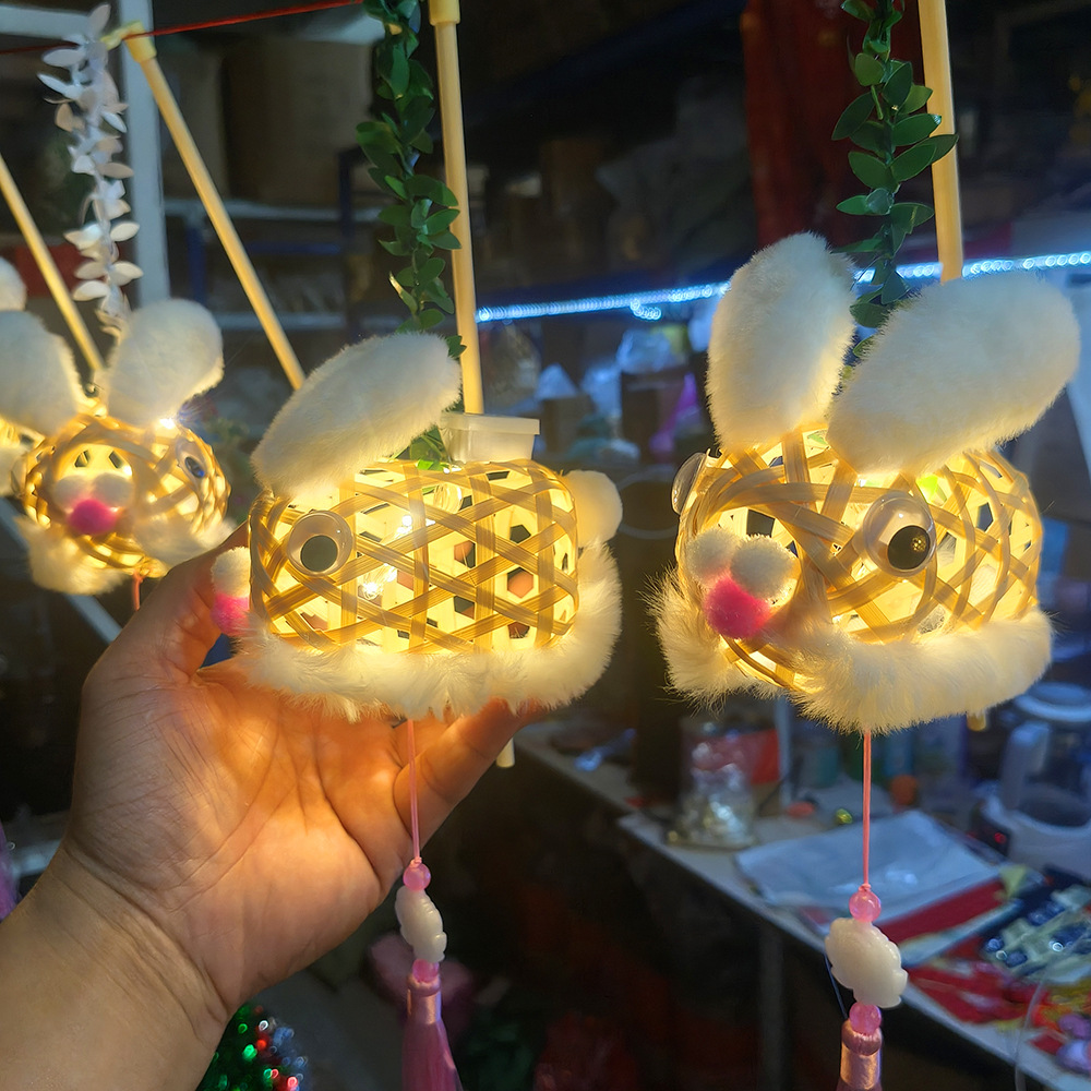Authentic bam-woven rabbit lanterns, Chinese ancient-style Mid-Autumn Festival hand-held lanterns, scenic area night market street lamps pic 7