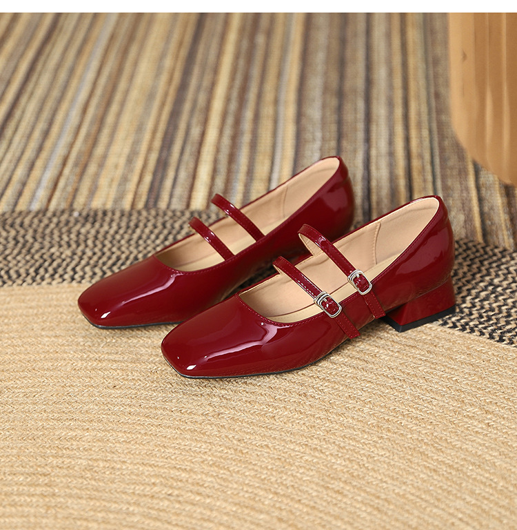 The new 2024 Spring/autumn collection of Mary Jane shoes, featuring a stylish square-toed one-shoulder style, is made of genuine leather with a shallow opening, thick mid-heel, and is a wedding shoe pic 43