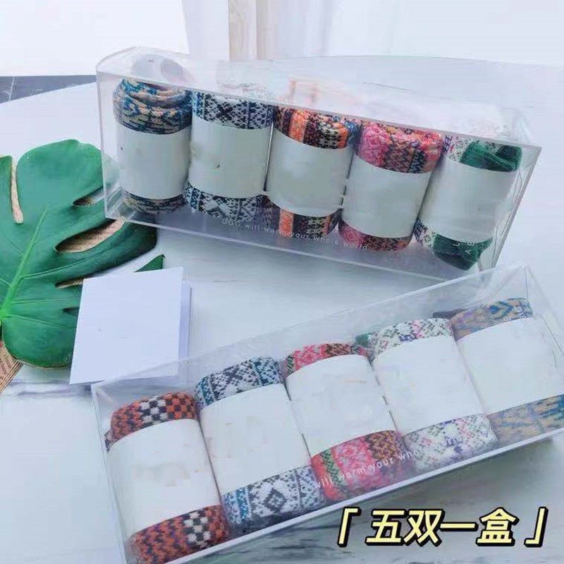 Wholesale of 2022 Winter new U-Home Totem socks, high-top patterned home floor socks, gg warm wool socks and snow socks pic 1