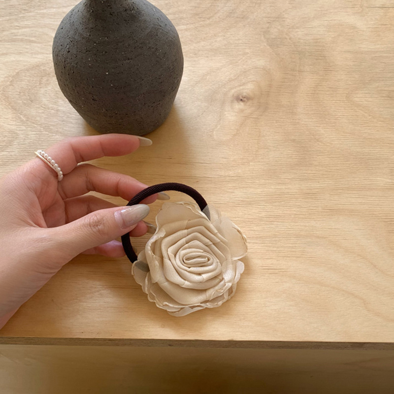 New Chinese-style dry rose hair tie and headband for women, braided hair at the back of the head, retro hair tie and headband pic 4