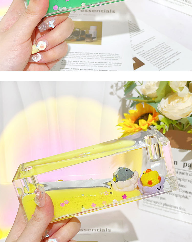 创意入油双漂公仔长方形可爱流沙摆件液体漂浮桌面解压装饰礼品详情14