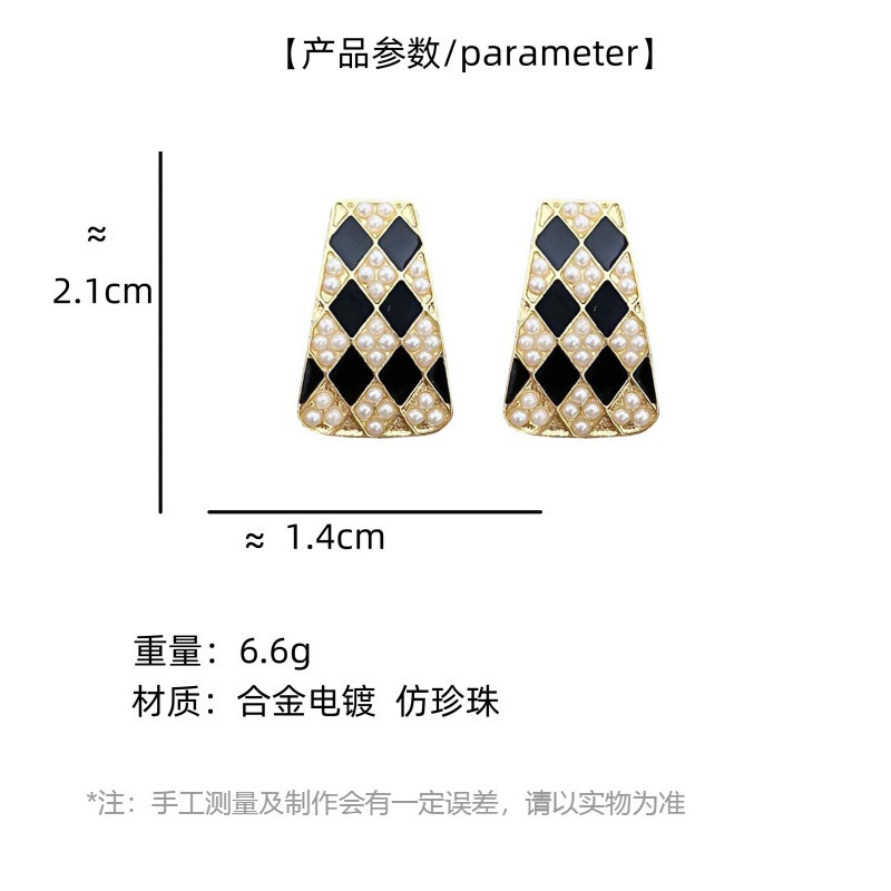S925银针韩国法式复古黑白棋盘格几何珍珠个性气质高级设计感耳钉详情2