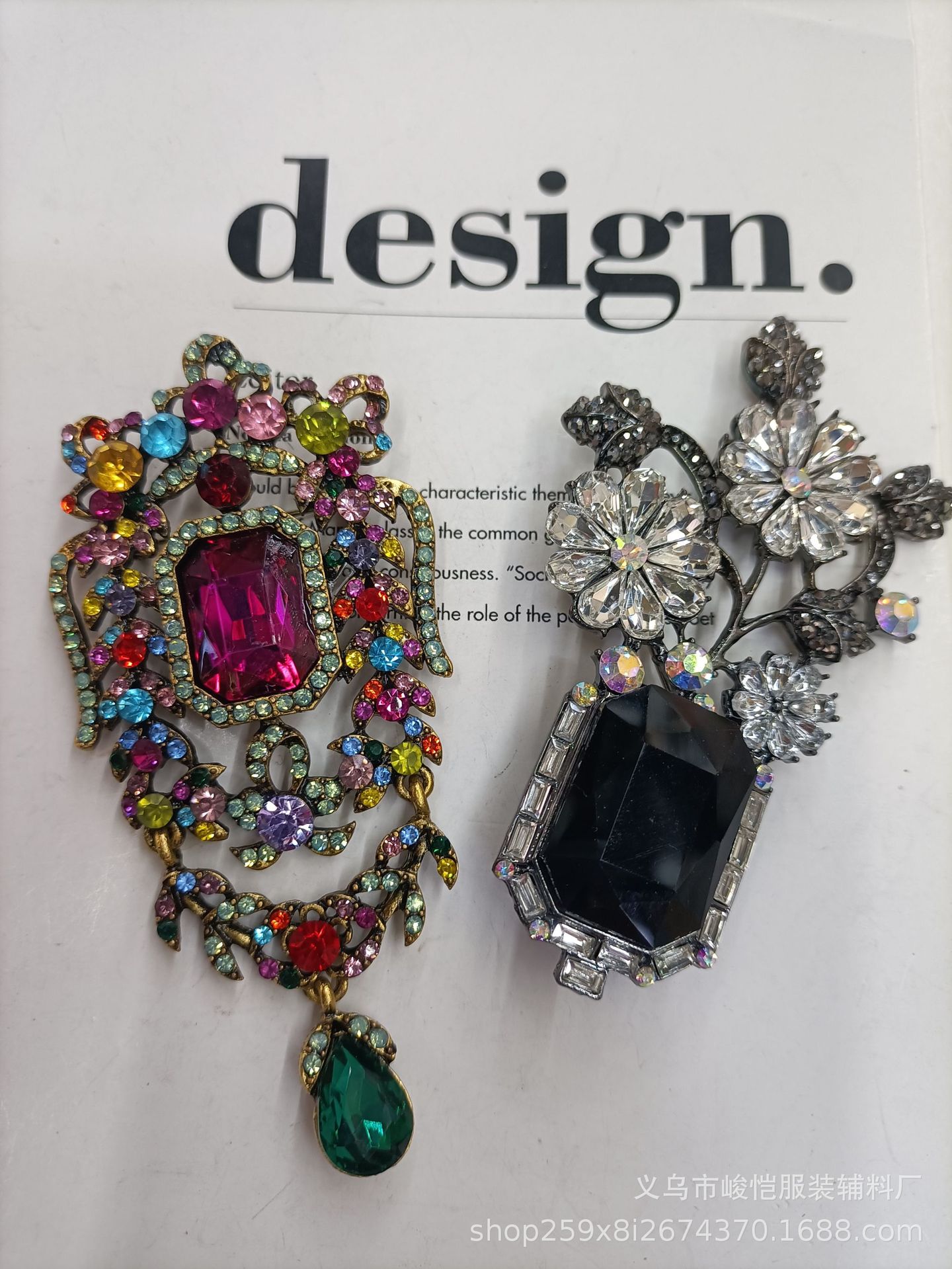 Elegant and refined brooch for ladies, simple Korean crystal corsage cardigan, sweater, pin buckle, overcoat accessory pic 24